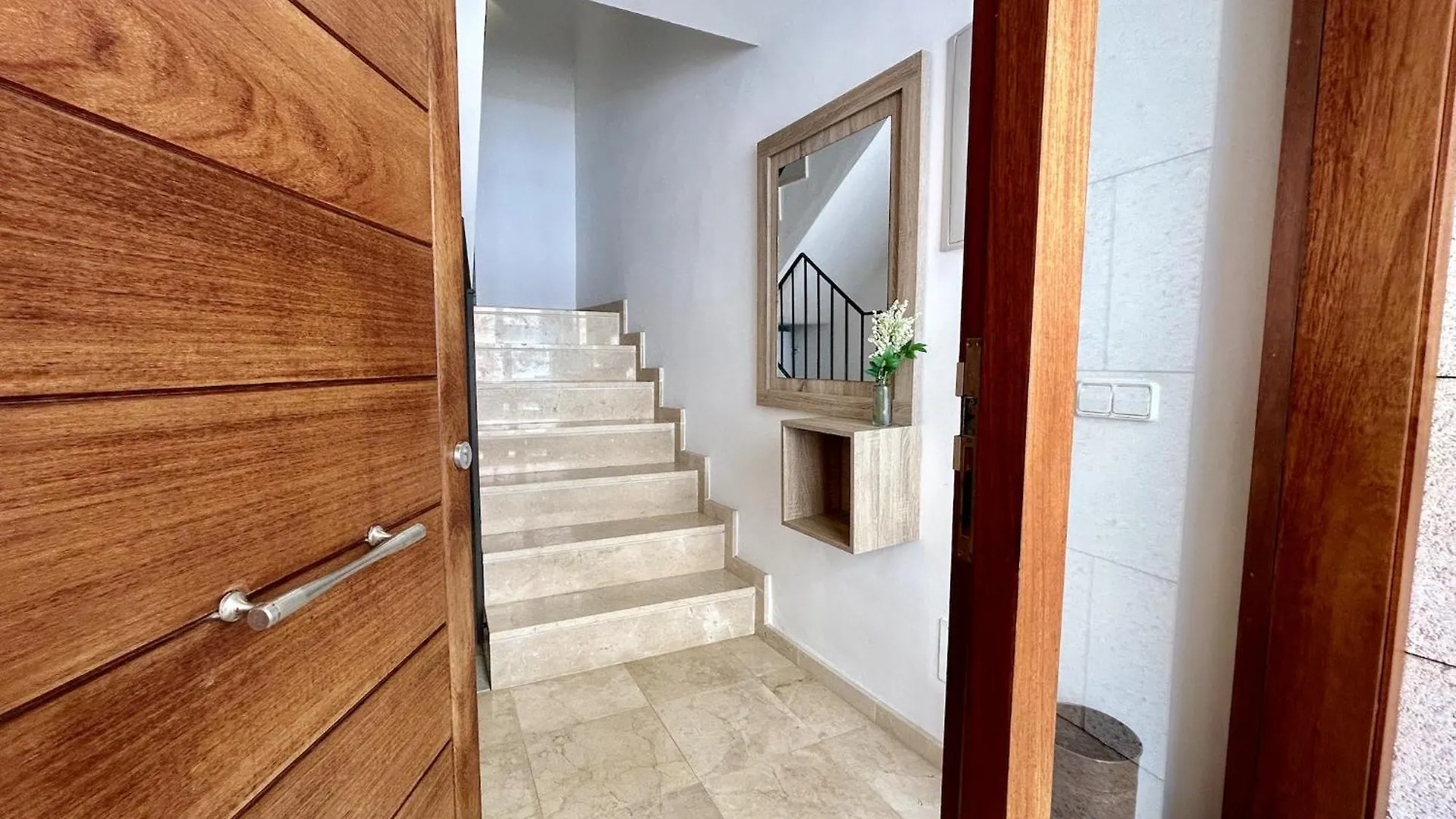 Casa Pueblo Ciutadella Villa